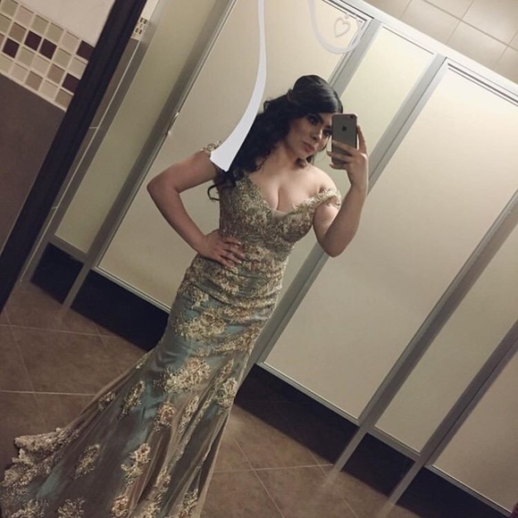 Excellent condition worn once for a couple hours - Picture 1 of 2